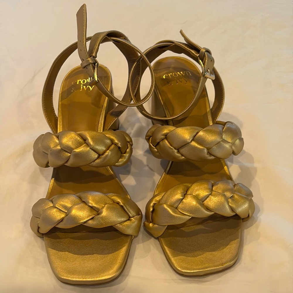 Crown and Ivy Blakey Puff gold dressy sandals.